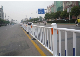 德宏傣族景颇族自治州市政道路护栏工程